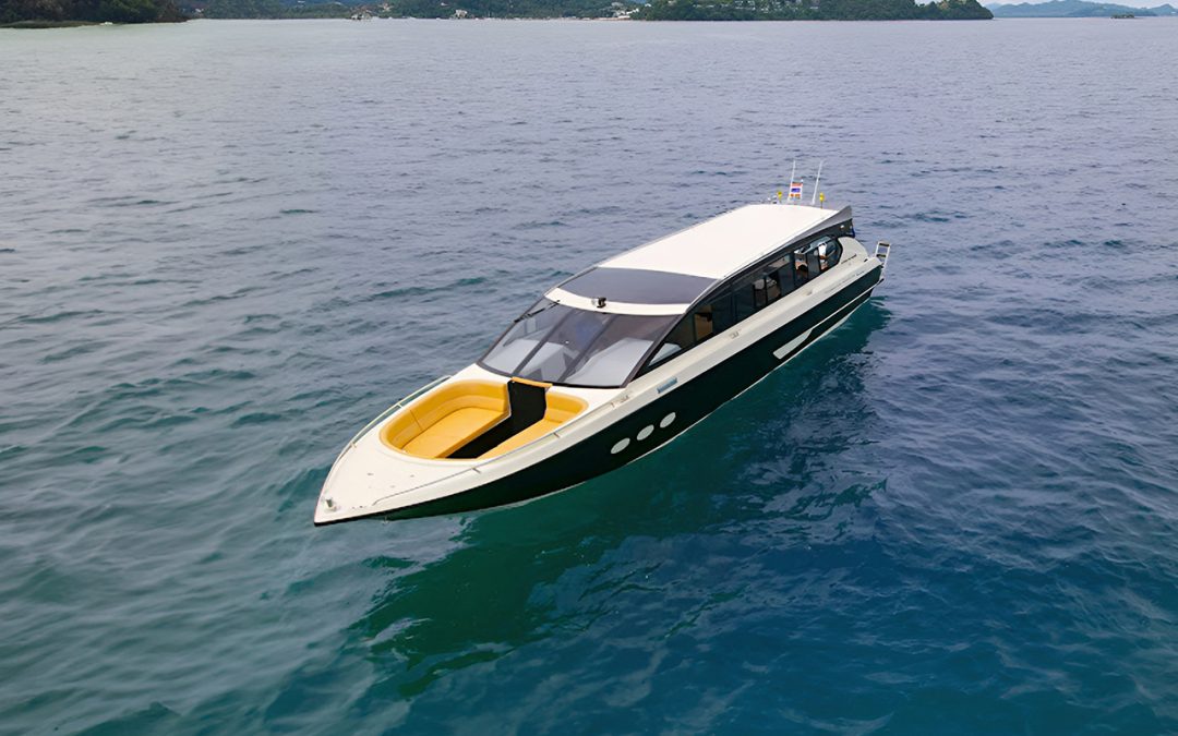 3 engines luxury speed boat